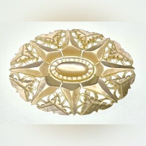 Beautiful Vintage Carved Mother of Pearl Brooch Pin Floral Design Pearlescent